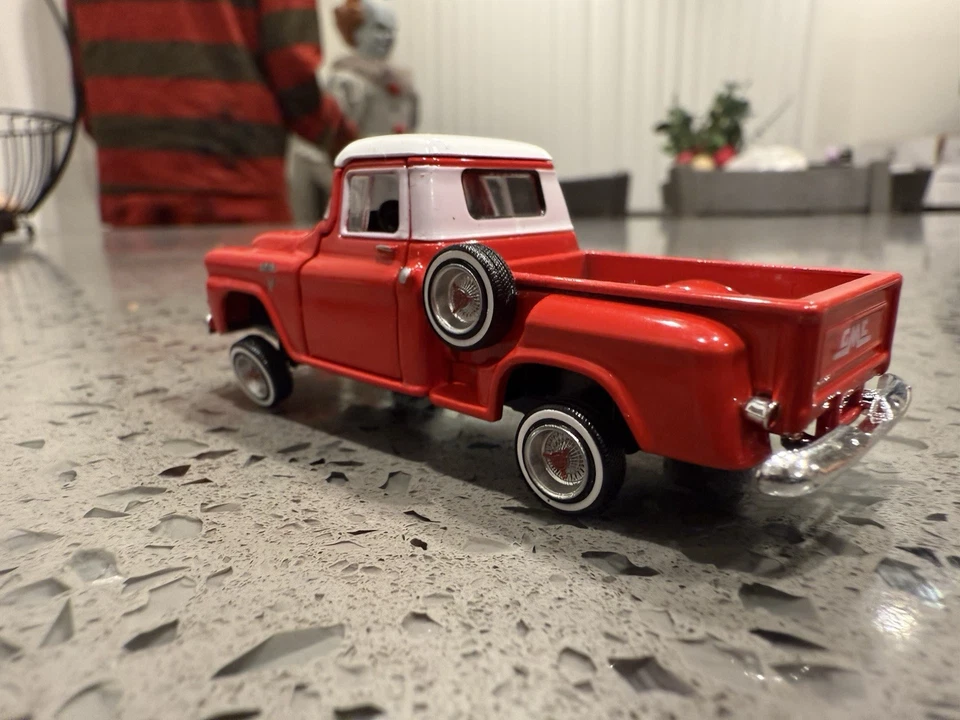 1/64 Custom Diecast Pick Up Truck Lowrider - Image 3 of 3