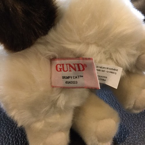 Grumpy Cat Limited Gund plush 9” blue eyed pre owned plush cat. - Picture 7 of 7