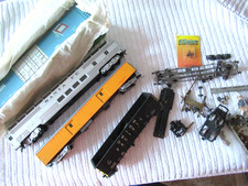 UNION PACIFIC, LIONEL, WABASH.    MODEL TRAIN BITS AND PIECES