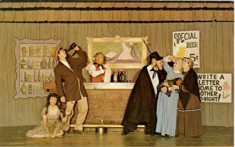 Oakhurst, CALIFORNIA - Actors in scene @ Golden Chain Theatre on US 41