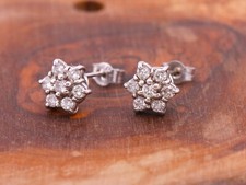 18ct White Gold Daisy Cluster Diamond Stud 0.70ct Earrings Studs ER38 British UK
