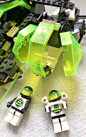 LEGO 6981 Aerial Intruder BLACKTRON II LEGO SPACESHIP + INSTRUCTIONS COMPLETE