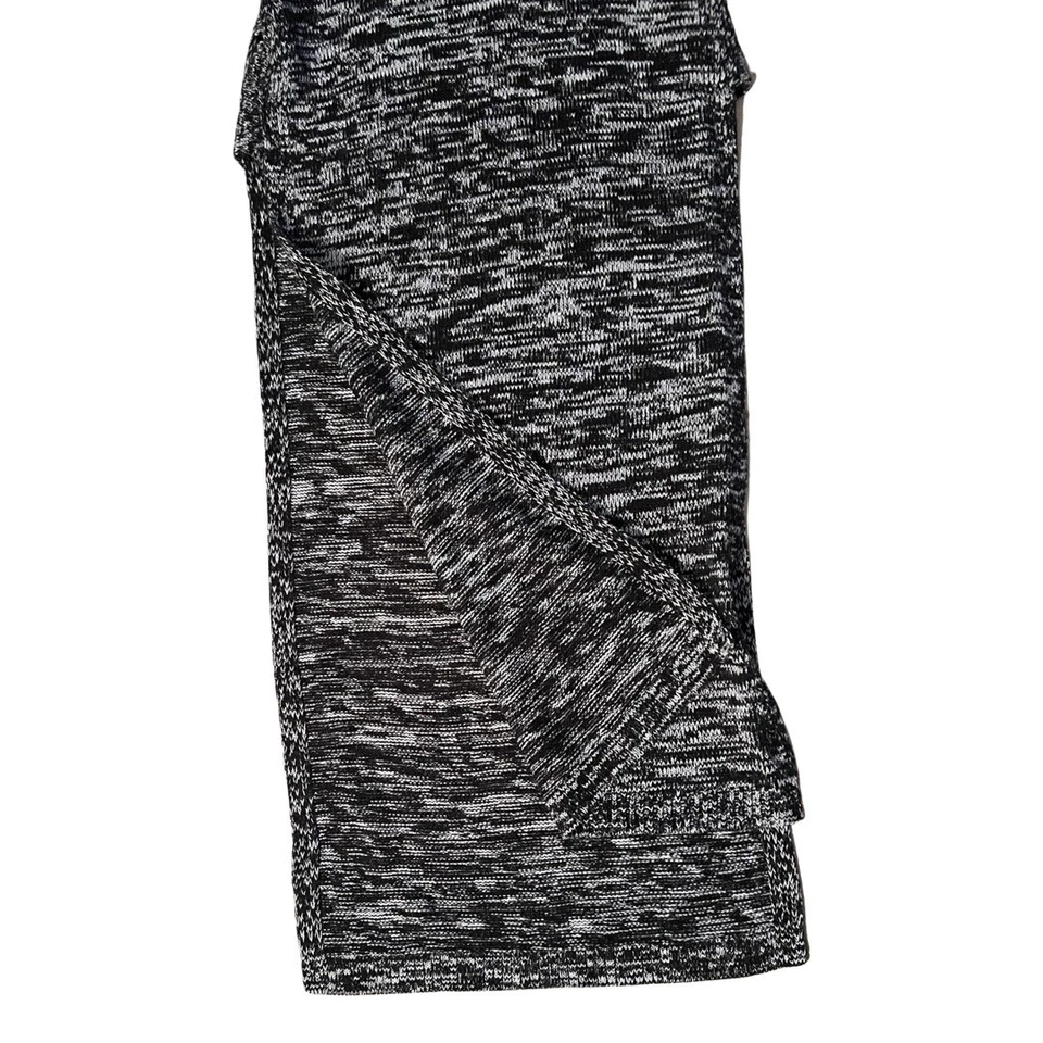 Suéter largo cuello tortuga para mujer - talla mediana Foto 3 de 3