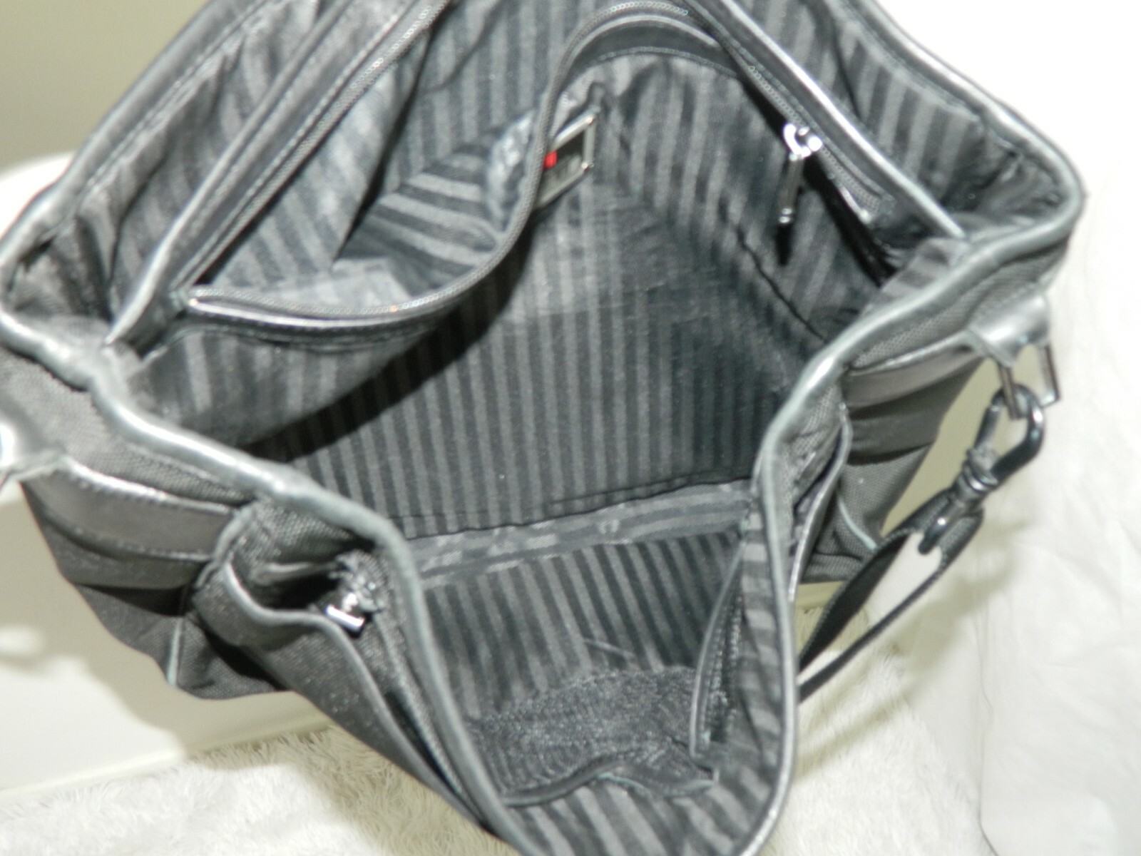 Tumi Computer Messenger Bag Black Leather Trimmed Mag… Gem