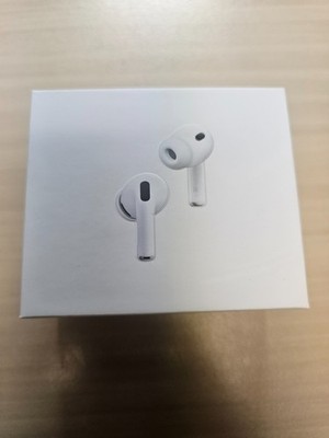 Apple AirPods Pro 3 Wireless Earbuds USB-C Charging Case MFHP4AM/A New Sealed