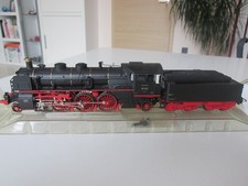 TRIX Schnellzuglokomotive mit Schlepptender, BR 18 „Rheingold Express“,