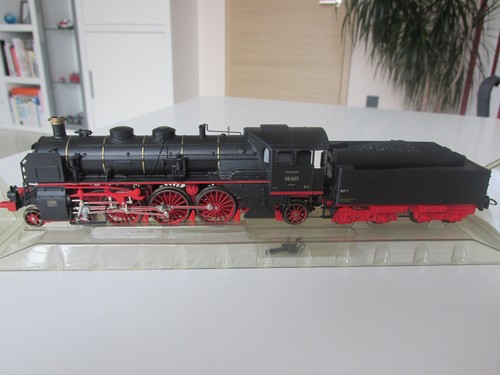 Locomotora de tren rápido TRIX con ténder de remolque 22513, BR 18 "Rheingold Express", | Condition: Gebraucht