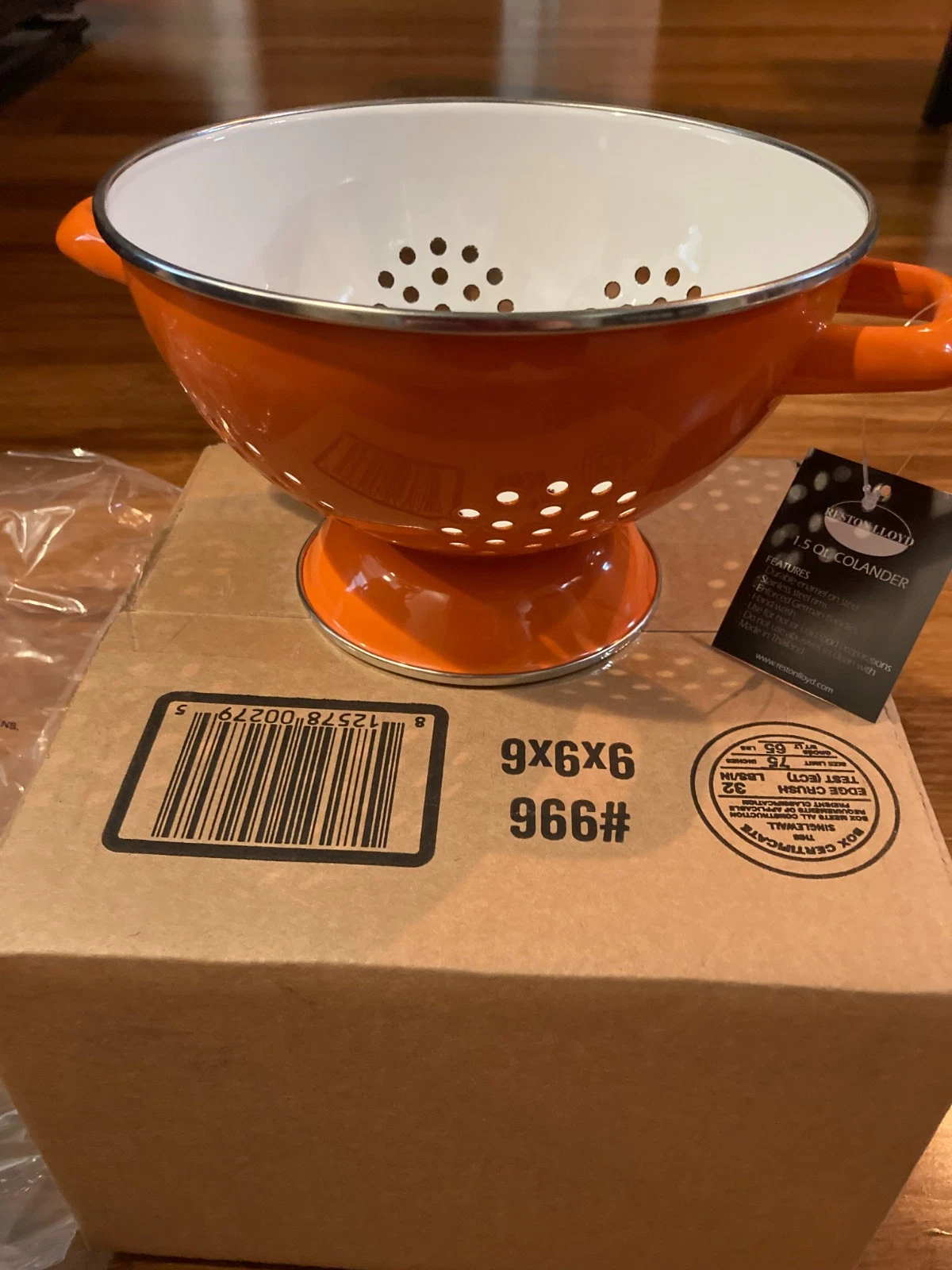 Reston Lloyd™ ~ 3 Quart ~ Enamel on Steel ~ Two-Toned ~ Orange & White Colander