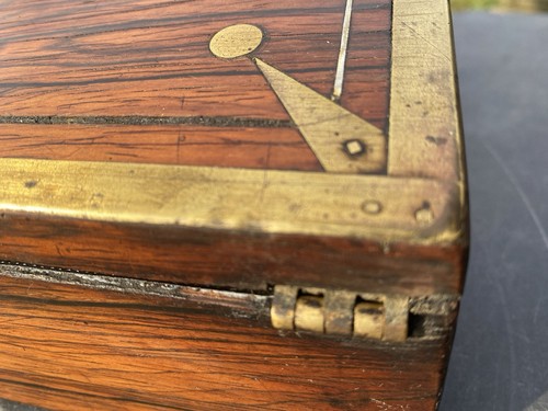 Handsome Antique Writing Slope With Rosewood Veneers - Picture 21 of 24