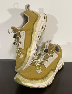 SWISS ENGINEERING ON CLOUDAWAY MENS SIZE 11.5 SHOES BRONZE - WHITE 49.99132