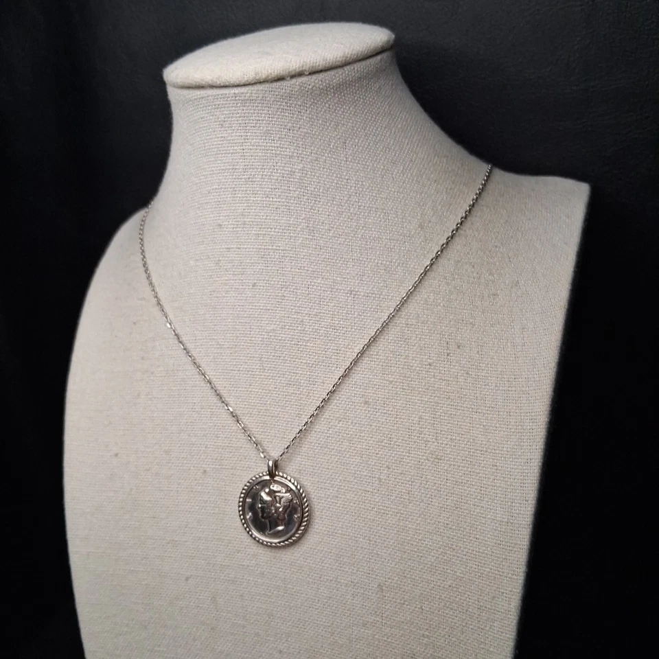 Collar de cadena PLATA ESTERLINA 925 bisel blanco colgante de moneda. 16.667 Foto 4 de 4