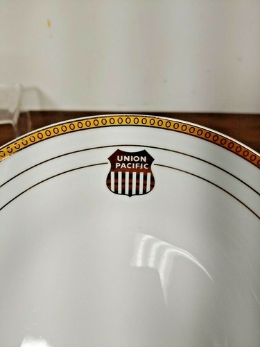 UNION PACIFIC RAILROAD GOLD SHIELD COUPE SUPPENSCHÜSSEL - NIE BENUTZT  - Bild 4 von 5