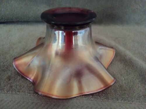 Fenton Carnival Glass Blackberry Spray Hat Vase In Amethyst - Picture 9 of 10