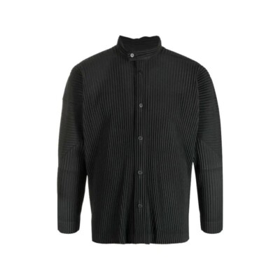 HOMME PLISSÉ ISSEY MIYAKE ブラック長袖シャツ Homme Plissé Issey Miyake August Monthly Colors in Black Curated