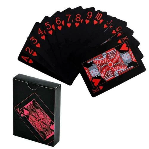 Poker et cartes à jouer rouges cartes