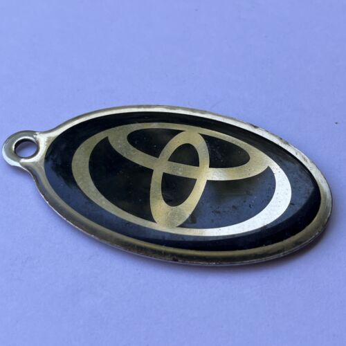 Vintage Toyota Keychain Advertising Car Dealership Logo Metal Resin Acrylic OK - Picture 2 of 9