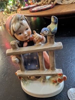 Vtg 1954 Goebel Hummel Signs of Spring #203/I Figurine Girl With One Shoe & Bird
