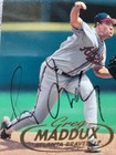 Greg Maddux Autographed 1998 Fleer Tradition #21 Baseball Card Baseball Card — photo 2