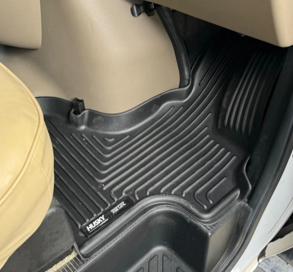 Husky Liner WeatherBeater negro 1 pieza revestimiento de piso delantero para camioneta Ford serie E Foto 3 de 4