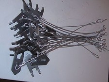 24 WOLF FANG HEAVY DUTY EARTH ANCHORS 24" STAKES [TRAPS TRAPPING SNARES]