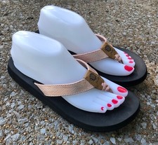 Yellow Box Flip Flops ZUCCARO Natural Peachy Color Shiny Women s 9