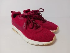 Nike AIR Max Motion Women's Size 8 Sneakers 844895-660 Red Shoes Running