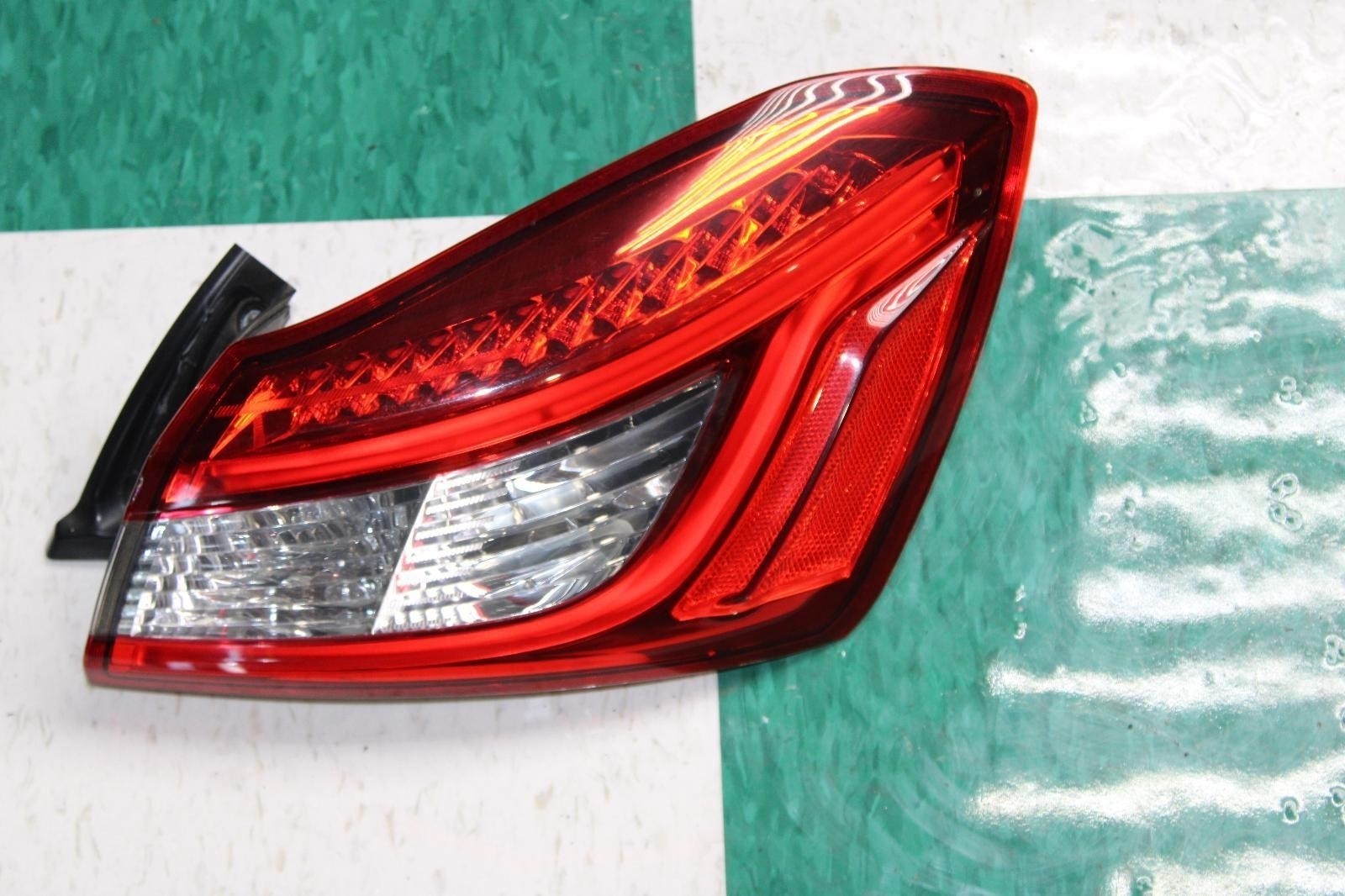 Maserati Ghibli 2014-2019 Rear Right Light housing