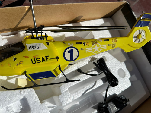 Heli Max AXE EZ Pre-Built Radio Controlled Helicopter In Box - Picture 9 of 24