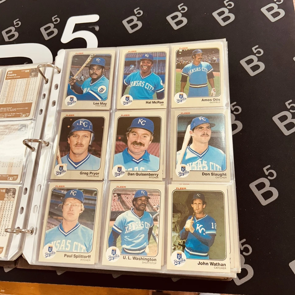 1983 Fleer conjunto completo em fichário, Gwynn, Boggs, Sandburg R/C. Conjunto tem 6 carros - Imagem 3 de 4