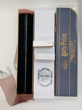 The Noble Collection - Harry Potter: Hermione Granger Wand W/ Ollivander's Box