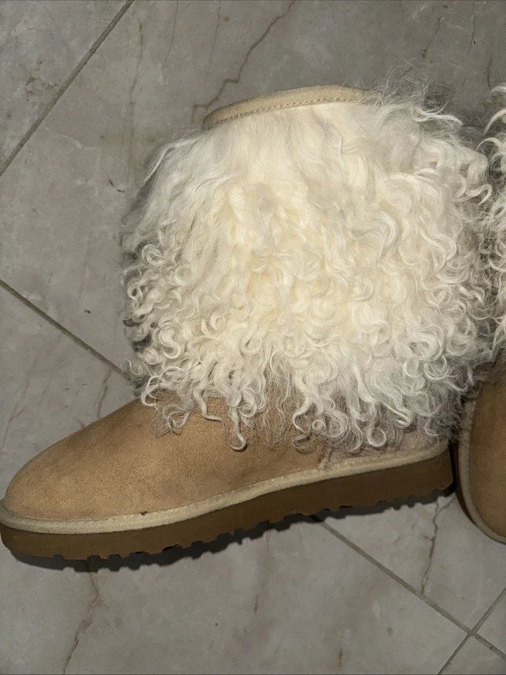 Botas Cortas UGG Mongolia Piel de Oveja Puño 9 PIEL RARA PELUDA Foto 2 de 4