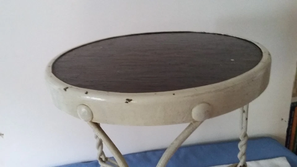 Antiguo taburete VICTORIANO Twist HIERRO FORJADO Helado SOPORTE PARA PLANTAS De colección Foto 4 de 4