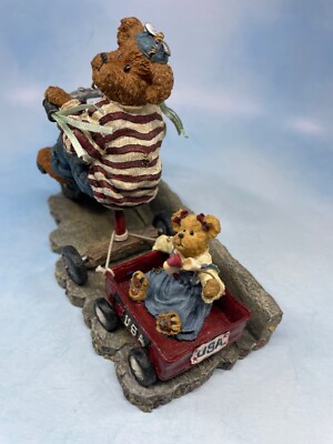 Vtg Boyds Bears & Friends Ross w/Betsy  Everybody Loves a Parade  Jan #9635 2001