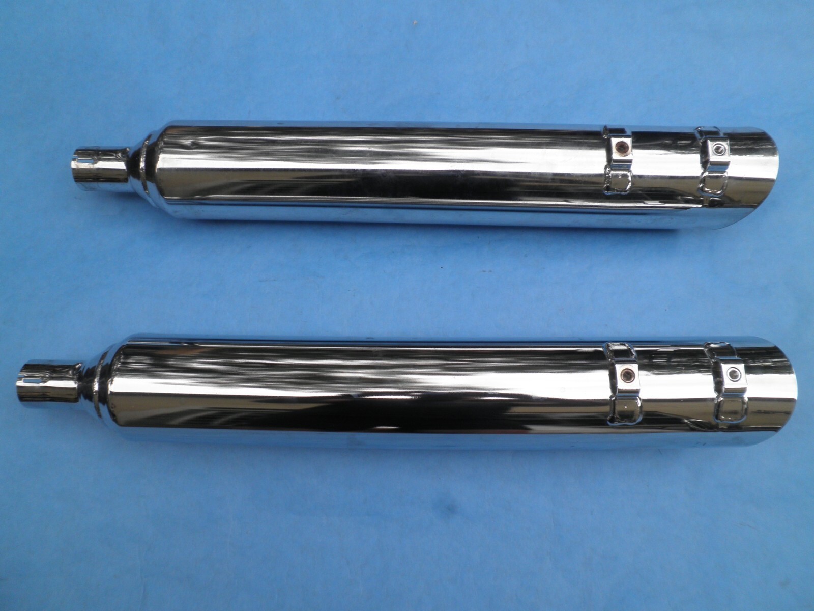 201722 HARLEY DAVIDSON FLRT FREEWHEELER TRIKE OEM STOCK MUFFLERS