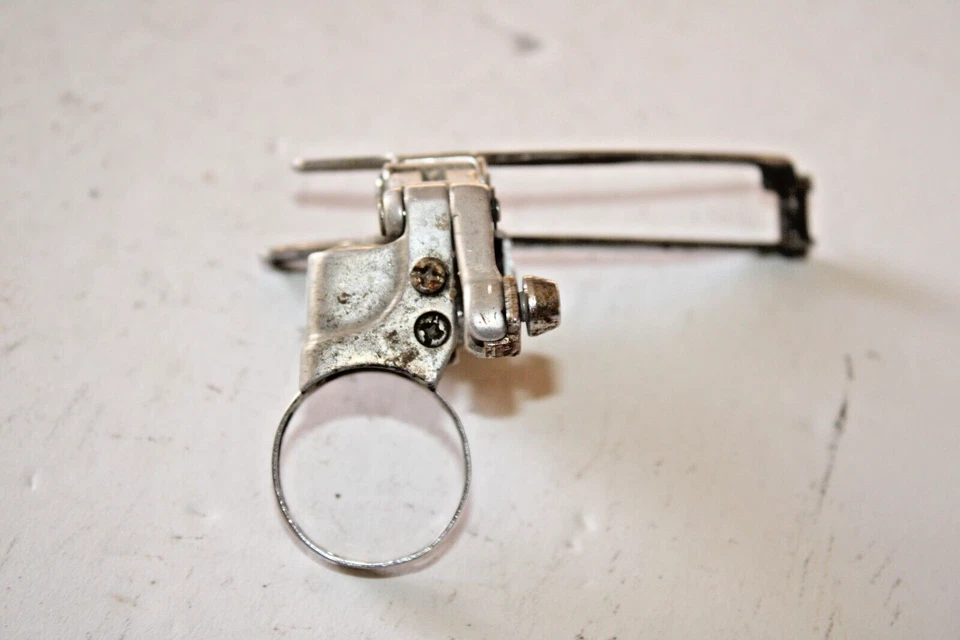 Câmbio dianteiro duplo Suntour Cyclone M-II 28.6 braçadeira 2x9 estrada frete EUA - Imagem 4 de 4