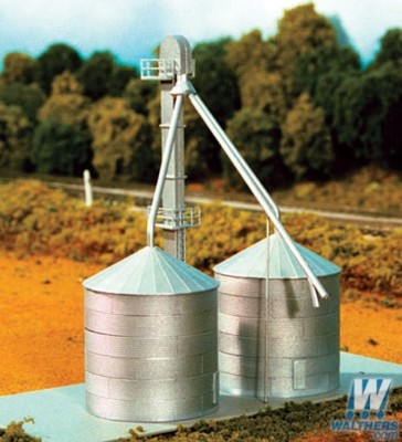 Rix Products N Scale 628-707 Grain Elevator Kit Bins Not Included