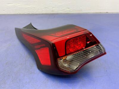 らる 19 - 22 HYUNDAI VELOSTER LEFT REAR (QUARTER MOUNTED) TAIL