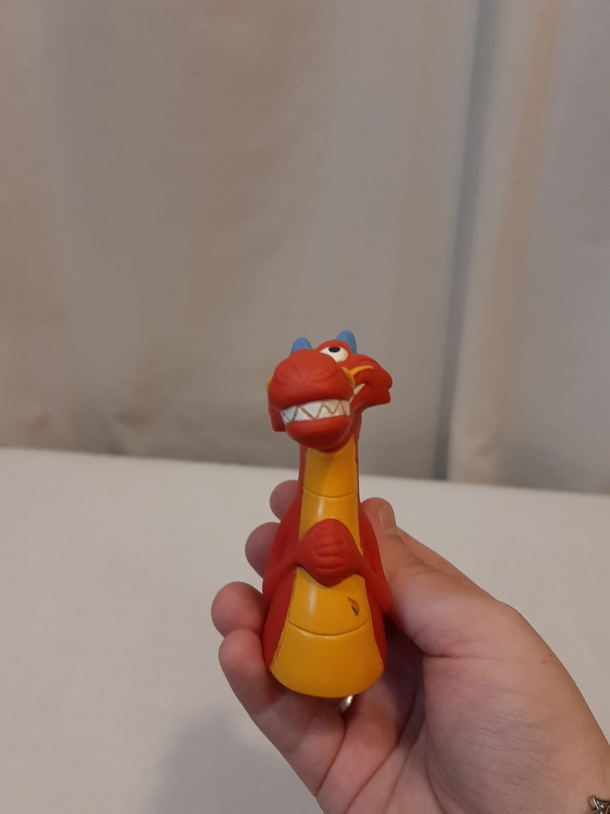 Blockbuster Disney Mushu Dragon Mulan Finger Puppet Action Figure Toy 1998