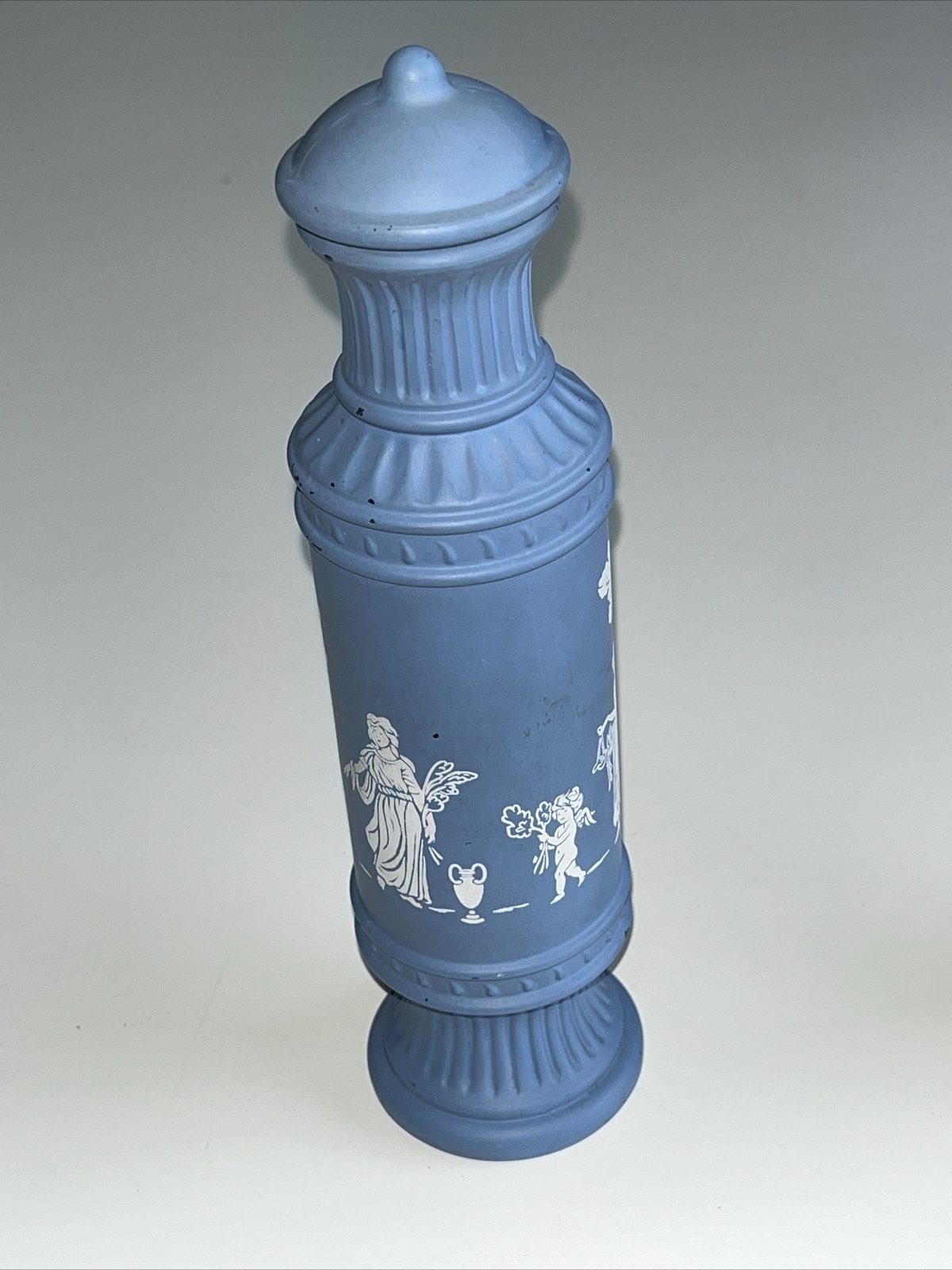 Avon Cosmetic Perfume Bottle Avonshire Blue Charisma Cologne Wedgwood