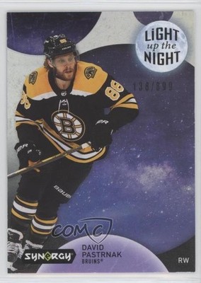 2022-23 Upper Deck Synergy Light Up The Night 138/899 David Pastrnak #LN-DP 4ao