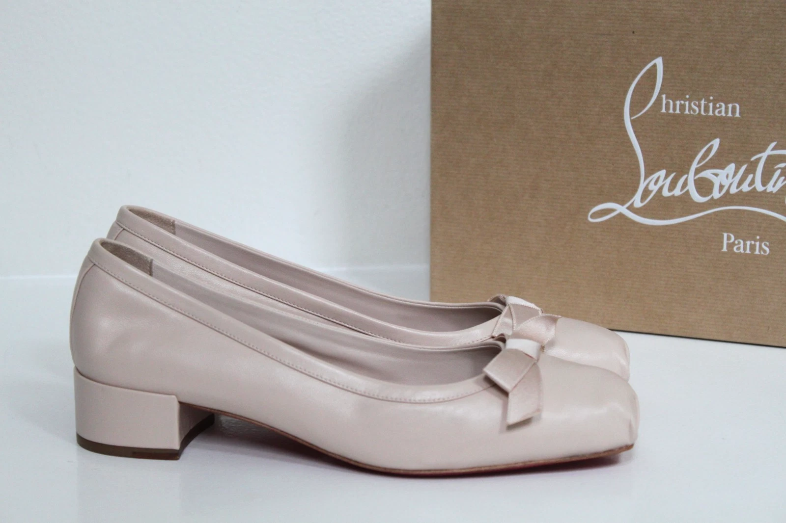 Christian Louboutin — sz 10.5 / 41 Christian Louboutin Natural Nude Mamaflirt 30 Ballet Bow Pump Shoes