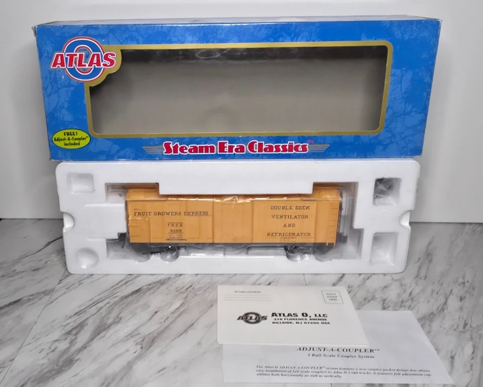 Atlas O 40 ' Steel Reefer Car #8511-1 Fruit Growers Express 3 Rail OLD STOCK - Image 2 of 4