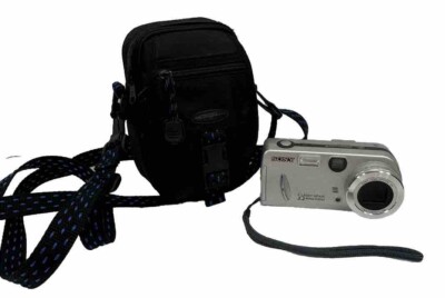 Sony Cyber-shot DSC-P52 3.2MP Digital Camera - Silver~TESTED EUC Plus Camera Bag
