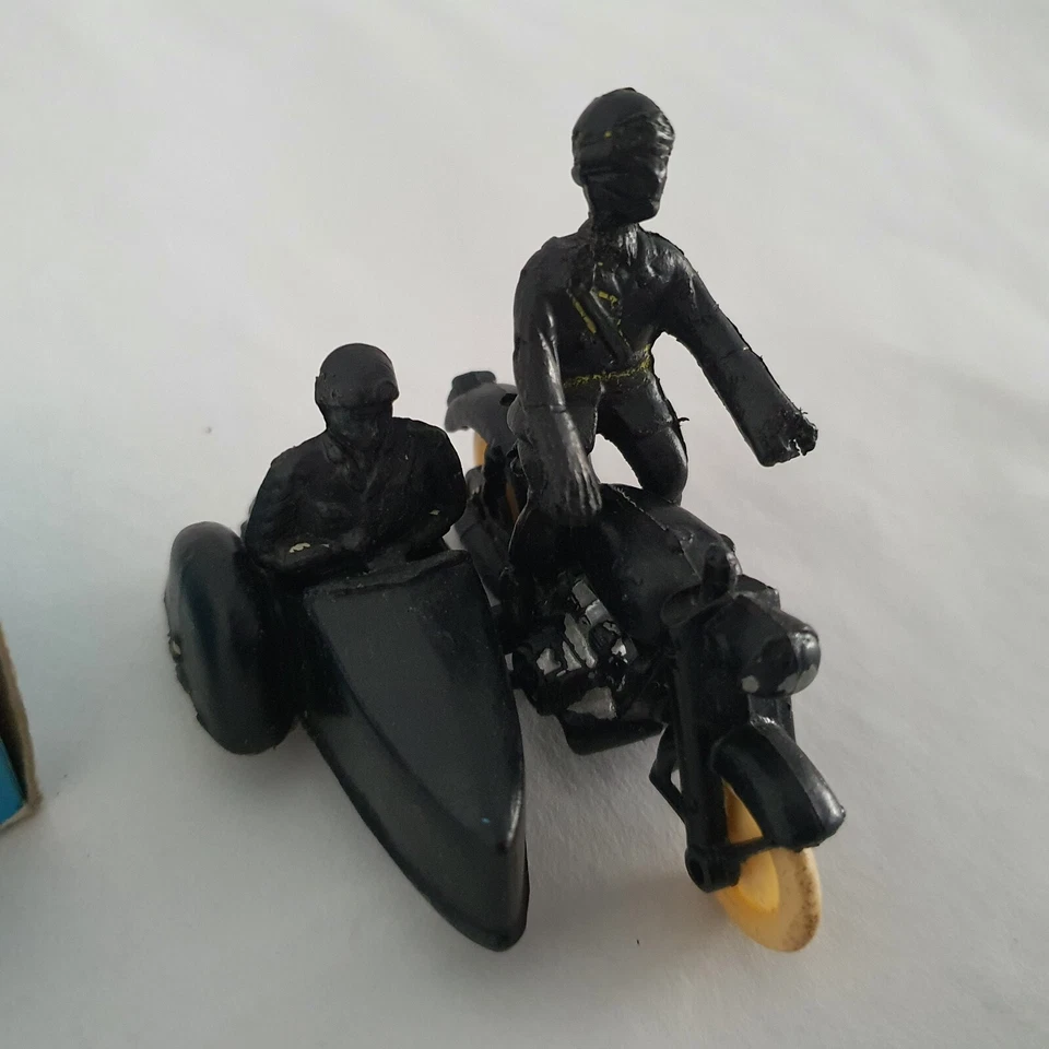 Antico Lato Car Plastica Polizia Della Strada Creazione cofalu Scatola Originale - Immagine 4 di 4