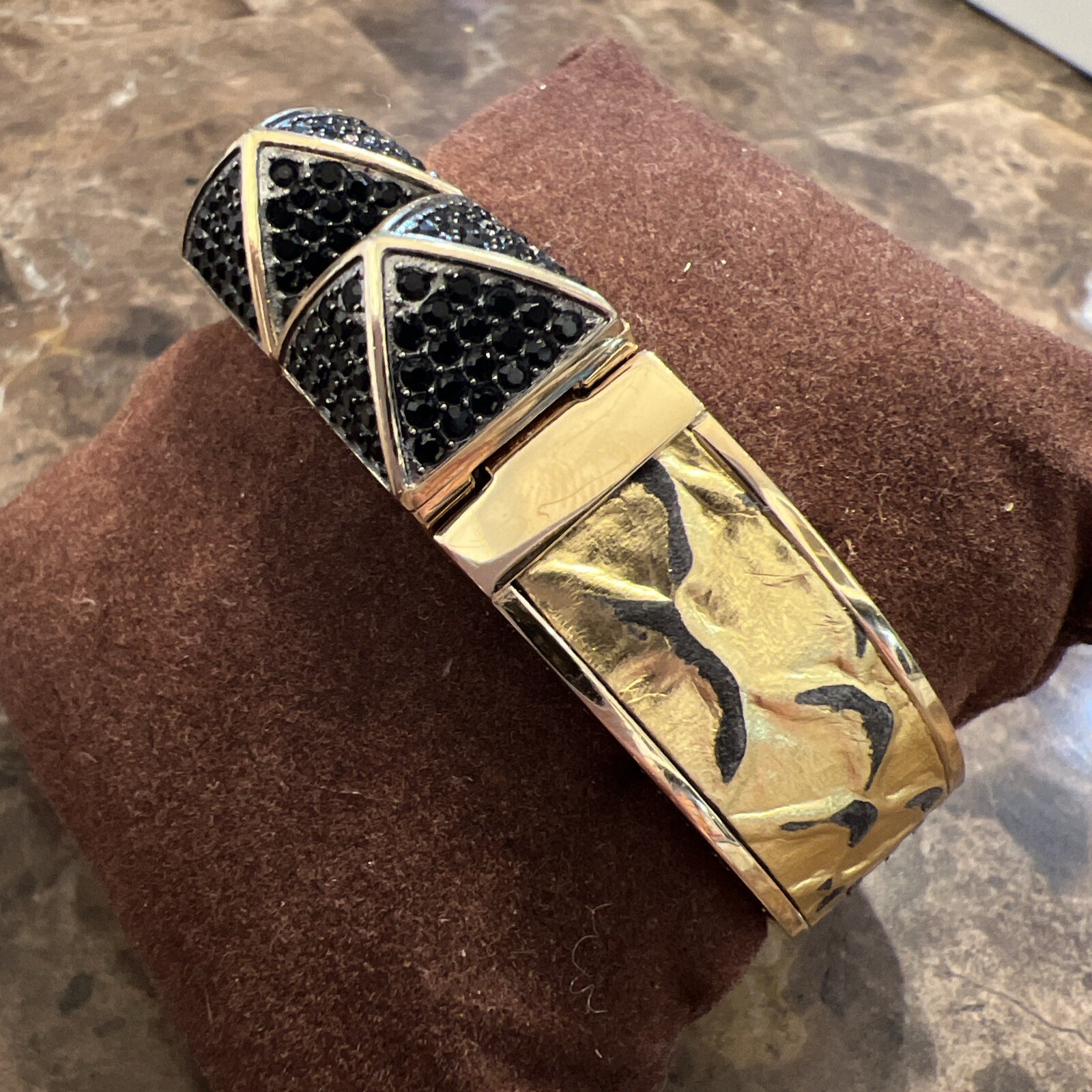 MICHAEL KORS EMBOSSED PYTHON CUFF HINGED WITH BLA… - image 4