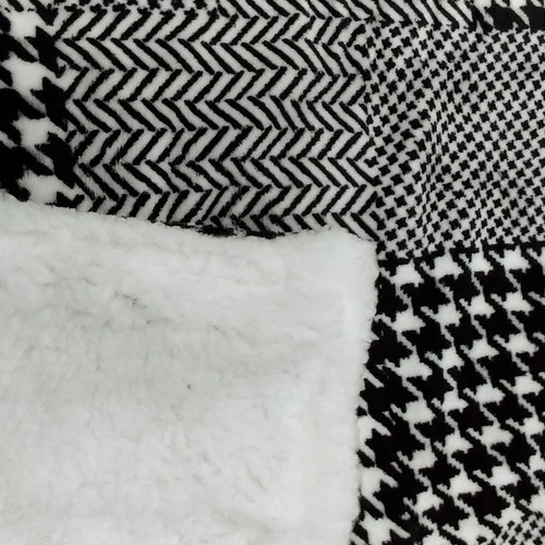 Plaid effetto agnellato Central Park bianco e nero pied de poule 130x160 - Foto 2 di 2
