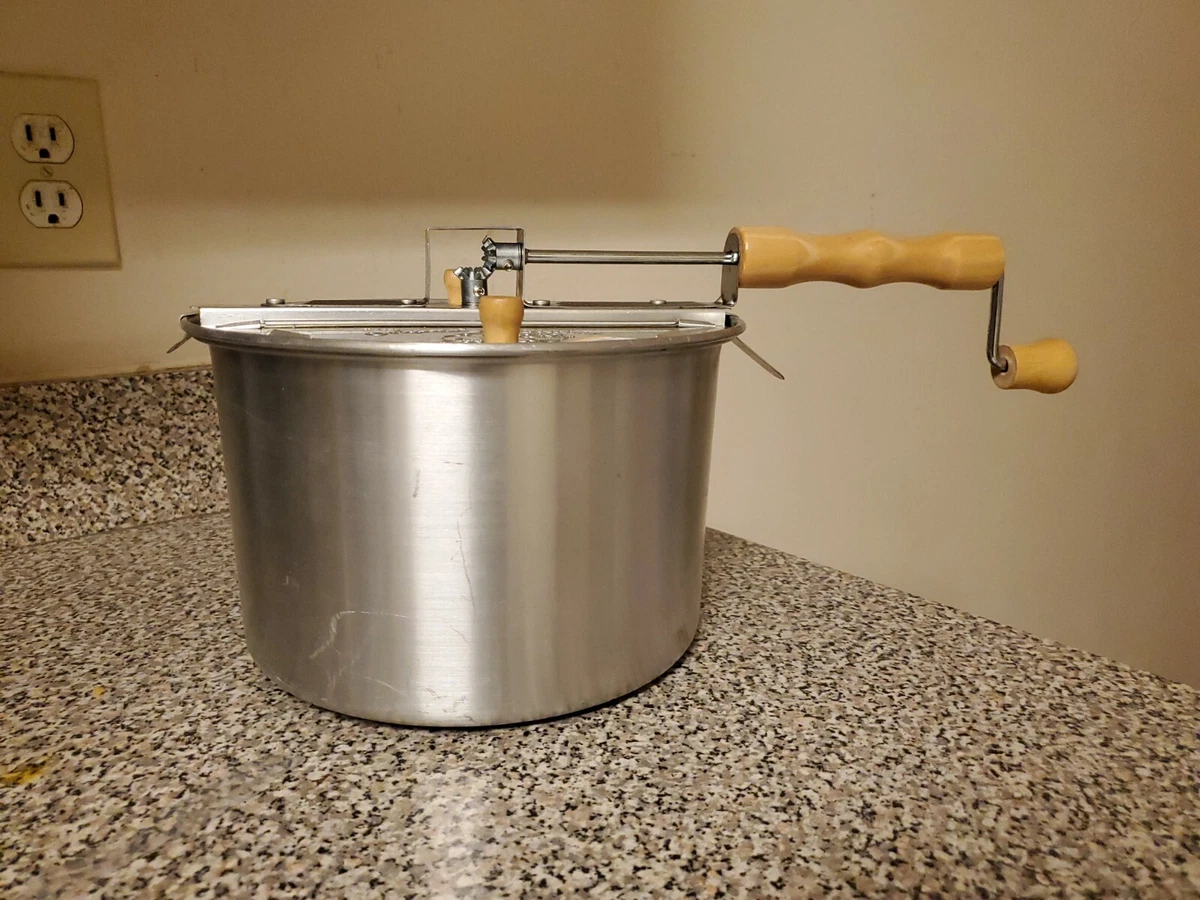 Great Northern Popcorn 6.5-Quart Stainless Steel Popcorn Popper in the  Cooking Pots department at