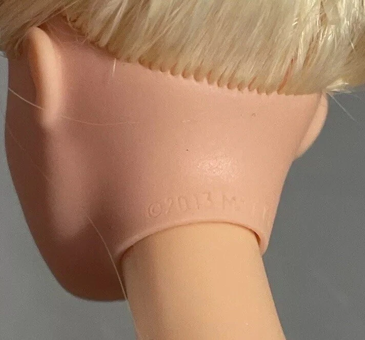 Muñeca Barbie Fantasy Bride Mattel CFF37 1999 Cuerpo 2014 Cabeza Foto 4 de 4