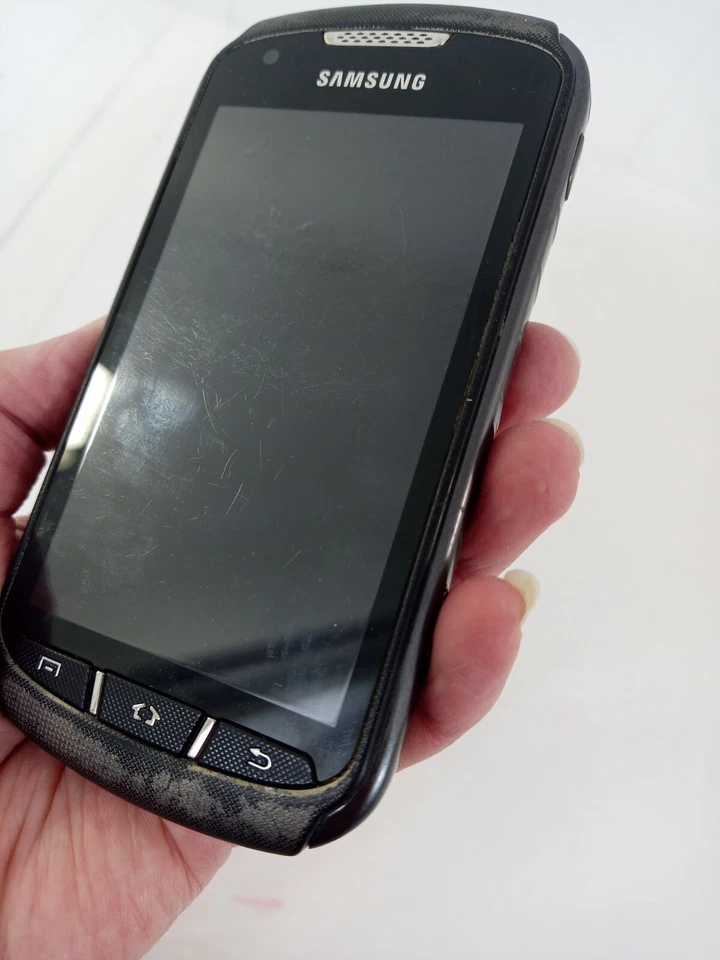 Samsung Galaxy GT-S7710L 4GB Unlocked GSM cell Phone black  - Image 3 of 4