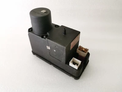 Audi A4 B5 100 Zentralverriegelungspumpe ZV Pumpe Unterdruckpumpe 4A0862257J - Bild 1 von 4